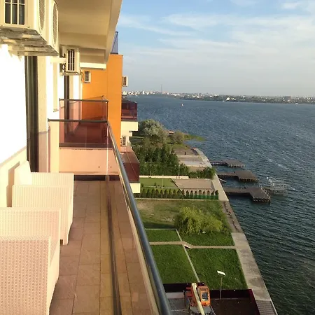 Sophia Sunset Lakeview Mamaia