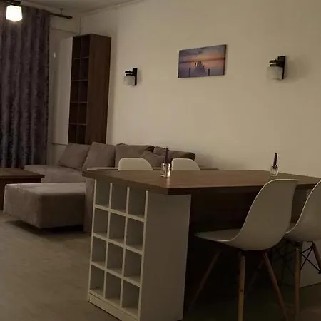 Sophia Sunset Lakeview Mamaia