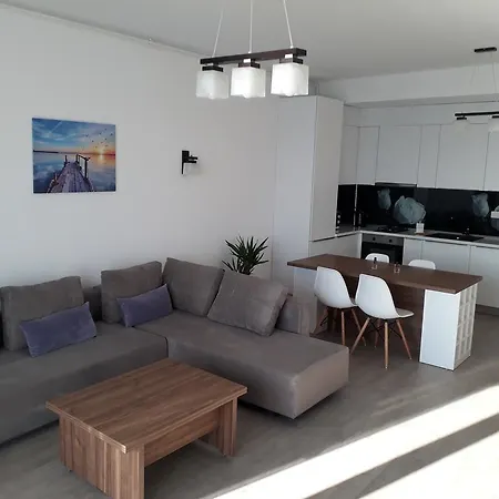 Sophia Sunset Lakeview Mamaia